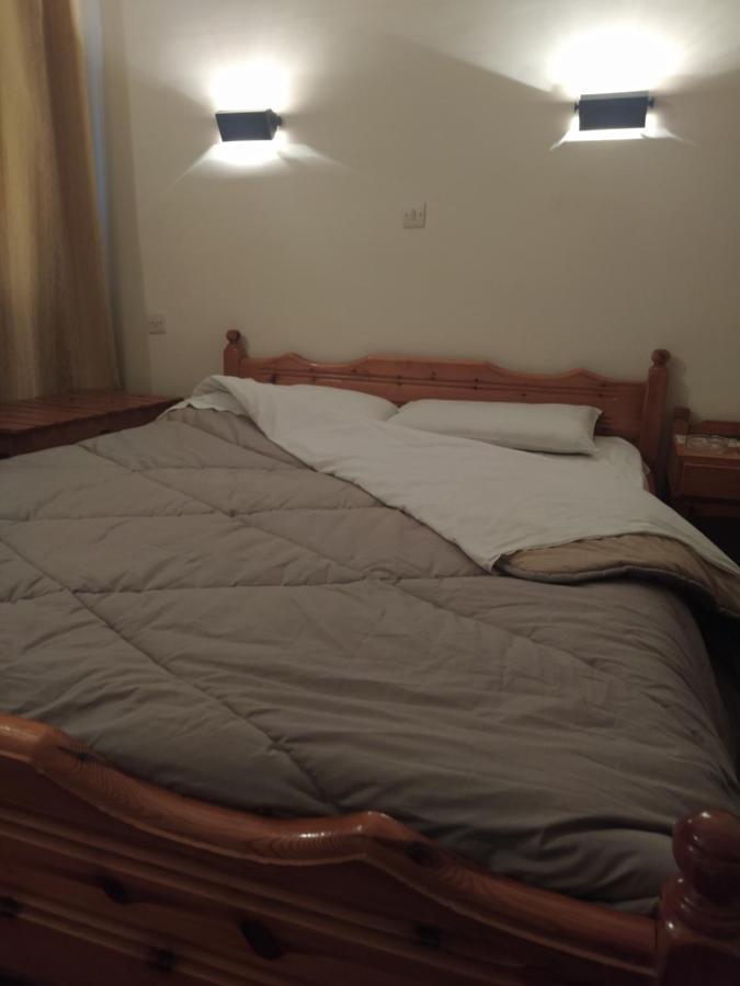 Apollon Inn 아라초바 외부 사진